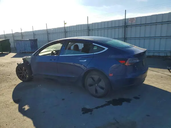 5YJ3E1EAXLF644617 2020 TESLA MODEL 3 - Image 2