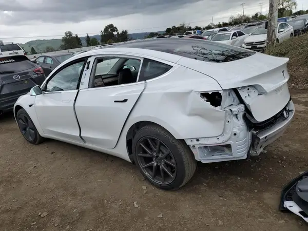 5YJ3E1EAXLF645041 2020 TESLA MODEL 3 - Image 2