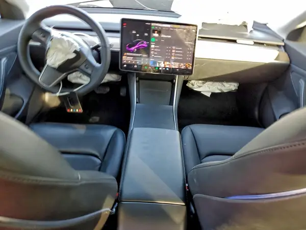 5YJ3E1EAXLF645752 2020 TESLA MODEL 3 - Image 8