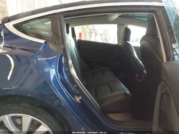 5YJ3E1EAXLF661059 2020 TESLA MODEL 3 - Image 8