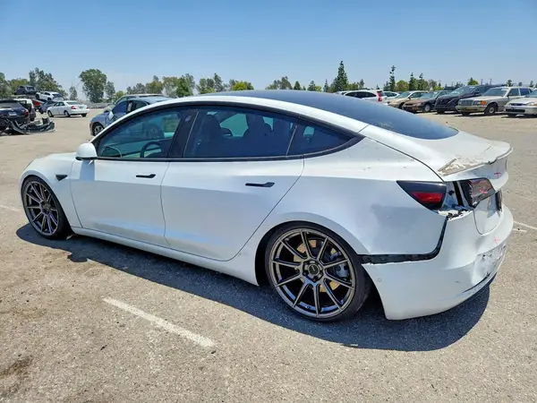 5YJ3E1EAXLF661823 2020 TESLA MODEL 3 - Image 2