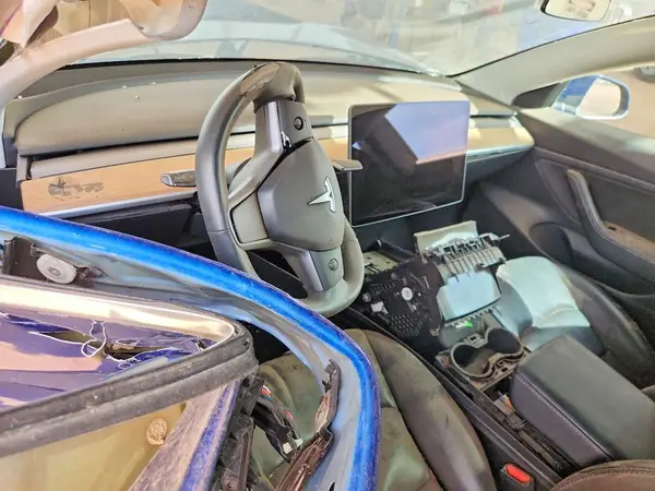 5YJ3E1EAXLF705917 2020 TESLA MODEL 3 - Image 8