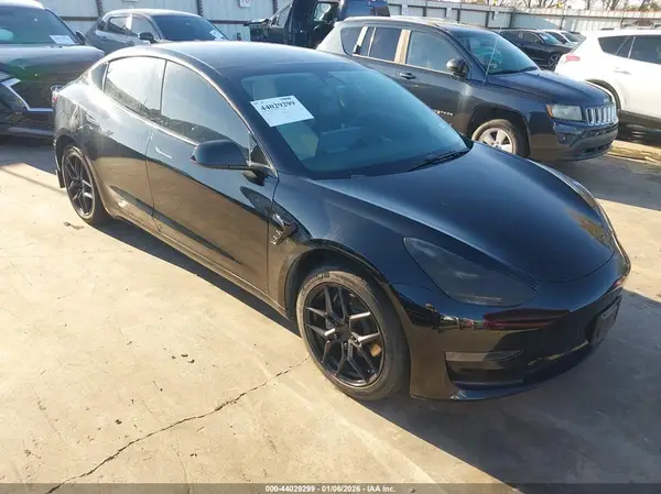 5YJ3E1EAXLF710048 2020 TESLA MODEL 3 - Image 1