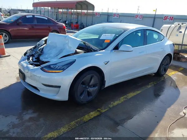 5YJ3E1EAXLF710079 2020 TESLA MODEL 3 - Image 2
