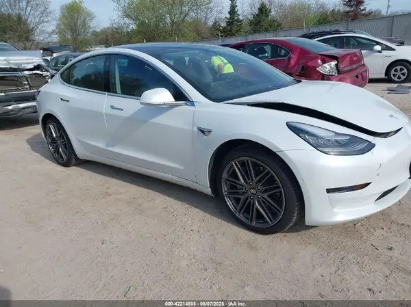 5YJ3E1EAXLF738061 2020 TESLA MODEL 3 - Image 1