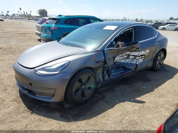 5YJ3E1EAXLF739761 2020 TESLA MODEL 3 - Image 2