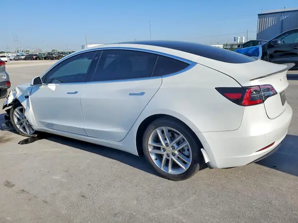 5YJ3E1EAXLF740554 2020 TESLA MODEL 3 - Image 2