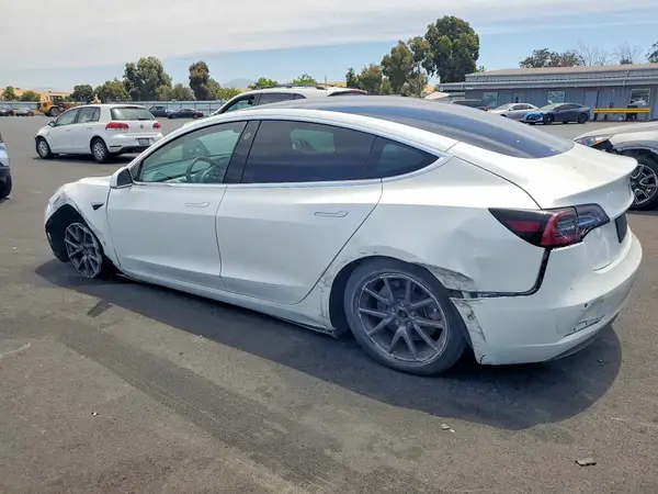 5YJ3E1EAXLF746998 2020 TESLA MODEL 3 - Image 2