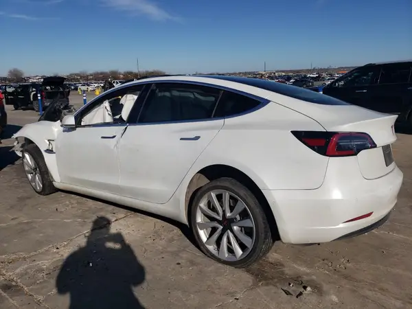 5YJ3E1EAXLF797997 2020 TESLA MODEL 3 - Image 2
