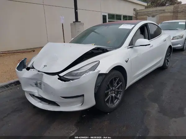 5YJ3E1EAXLF805144 2020 TESLA MODEL 3 - Image 2