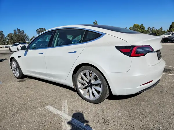 5YJ3E1EAXLF806455 2020 TESLA MODEL 3 - Image 2