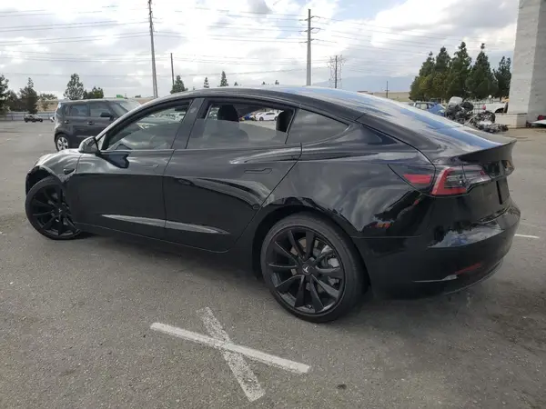 5YJ3E1EAXLF807895 2020 TESLA MODEL 3 - Image 2