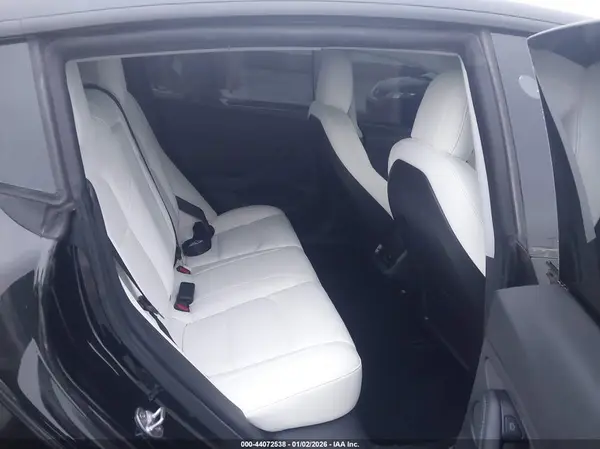 5YJ3E1EAXMF000617 2021 TESLA MODEL 3 - Image 8
