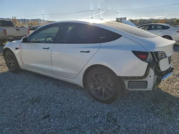 5YJ3E1EAXMF001847 2021 TESLA MODEL 3 - Image 2