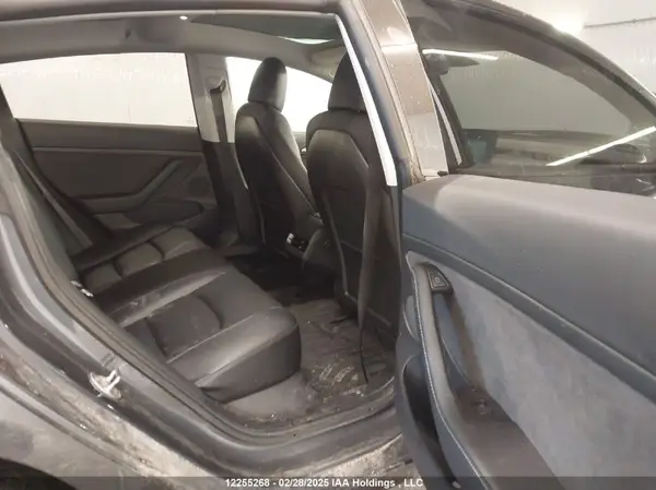 5YJ3E1EAXMF016574 2021 TESLA MODEL 3 - Image 8