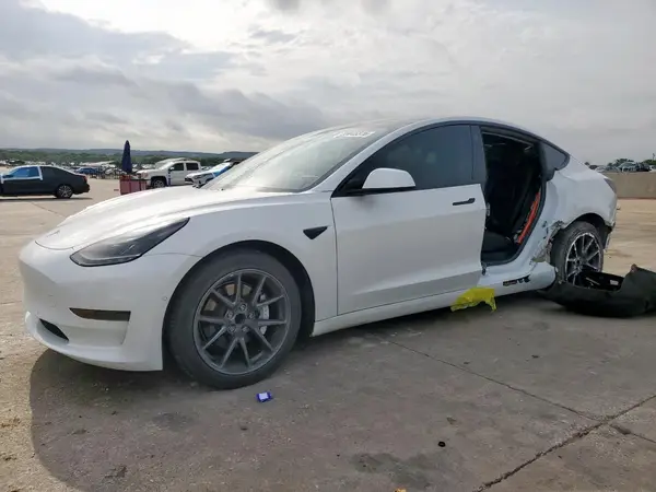 5YJ3E1EAXMF016770 2021 TESLA MODEL 3 - Image 1