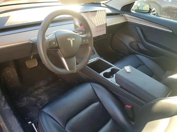 5YJ3E1EAXMF017871 2021 TESLA MODEL 3 - Image 8