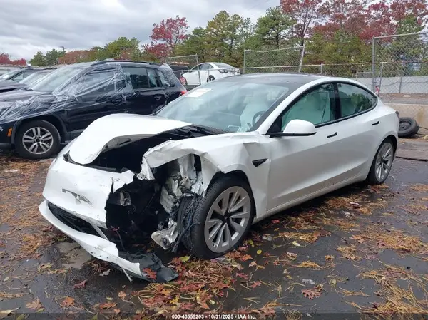 5YJ3E1EAXMF020558 2021 TESLA MODEL 3 - Image 2