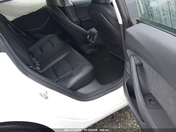 5YJ3E1EAXMF026747 2021 TESLA MODEL 3 - Image 8