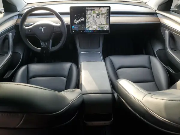 5YJ3E1EAXMF030572 2018 TESLA MODEL 3 - Image 8