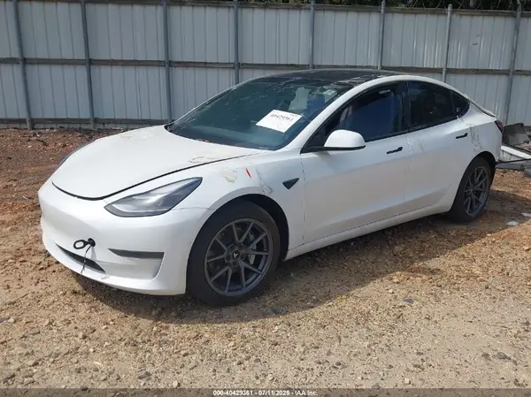 5YJ3E1EAXMF031690 2021 TESLA MODEL 3 - Image 2