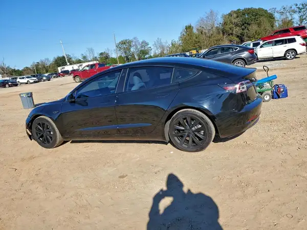 5YJ3E1EAXMF043712 2021 TESLA MODEL 3 - Image 2