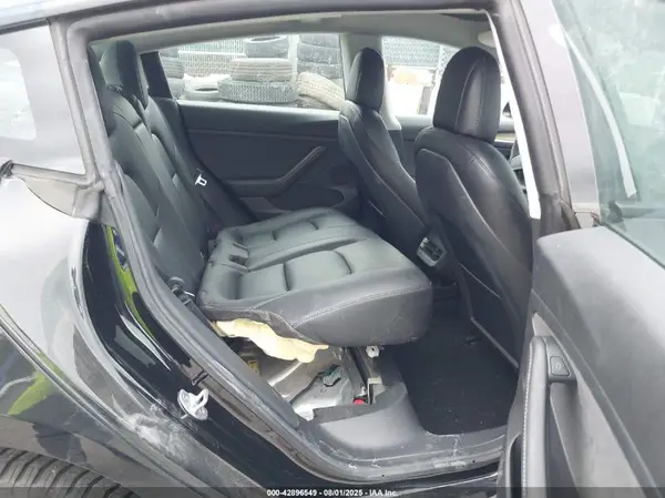 5YJ3E1EAXMF046013 2021 TESLA MODEL 3 - Image 8
