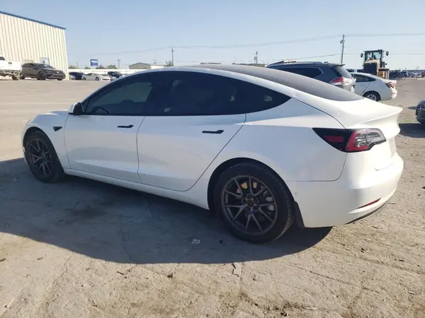 5YJ3E1EAXMF046688 2021 TESLA MODEL 3 - Image 2