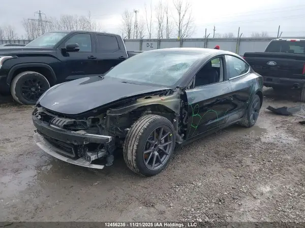 5YJ3E1EAXMF048196 2021 TESLA MODEL 3 - Image 2