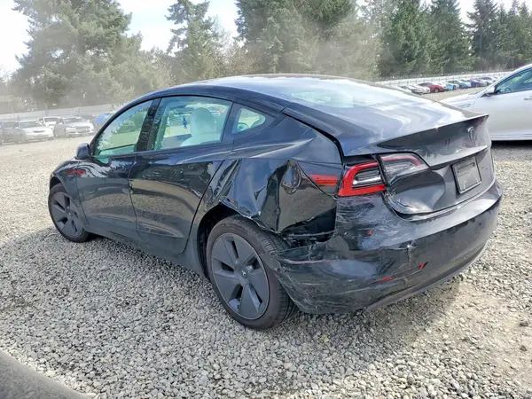 5YJ3E1EAXMF048814 2021 TESLA MODEL 3 - Image 2