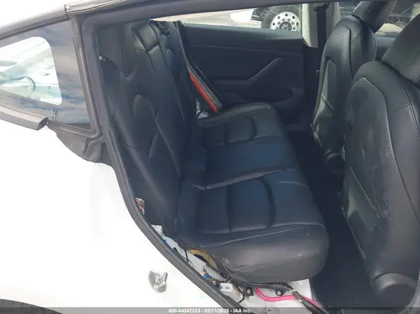 5YJ3E1EAXMF057030 2021 TESLA MODEL 3 - Image 8