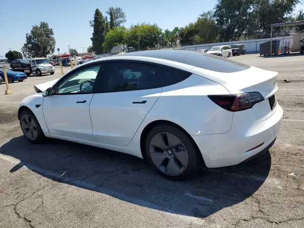 5YJ3E1EAXMF058873 2021 TESLA MODEL 3 - Image 2