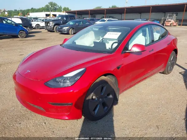 5YJ3E1EAXMF061563 2021 TESLA MODEL 3 - Image 2