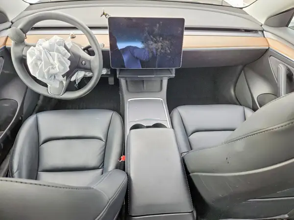5YJ3E1EAXMF062129 2021 TESLA MODEL 3 - Image 8