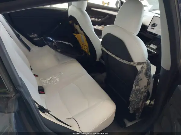 5YJ3E1EAXMF081487 2021 TESLA MODEL 3 - Image 8