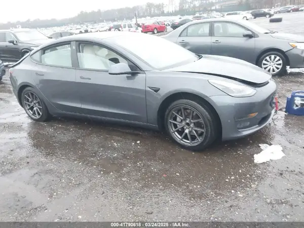 5YJ3E1EAXMF087841 2021 TESLA MODEL 3 - Image 1
