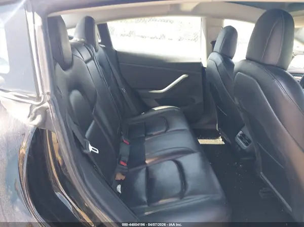 5YJ3E1EAXMF089637 2021 TESLA MODEL 3 - Image 8