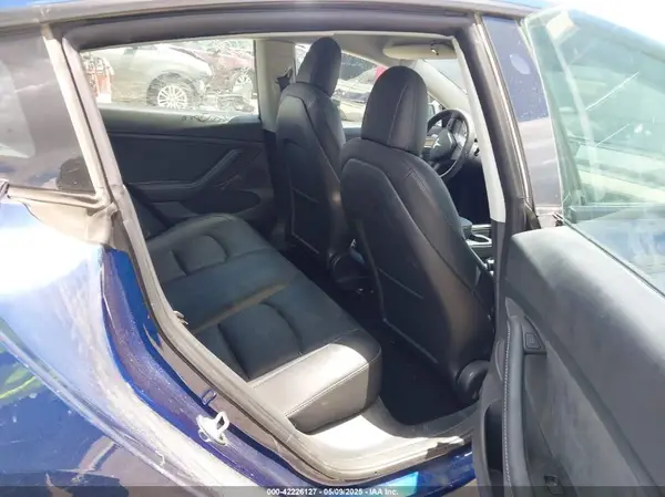 5YJ3E1EAXMF098855 2021 TESLA MODEL 3 - Image 8