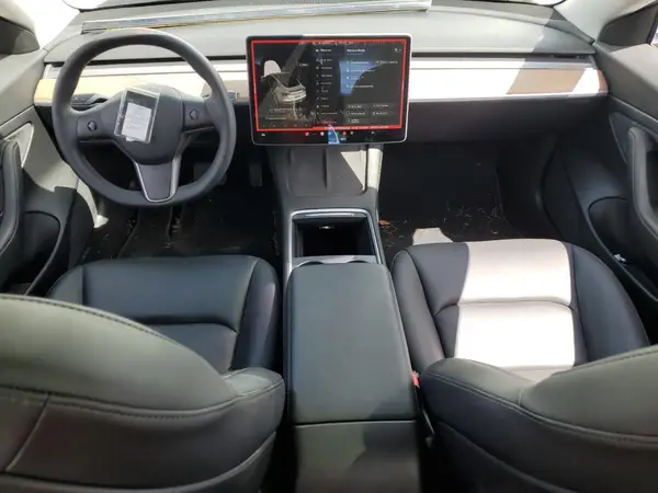 5YJ3E1EAXMF838484 2021 TESLA MODEL 3 - Image 8