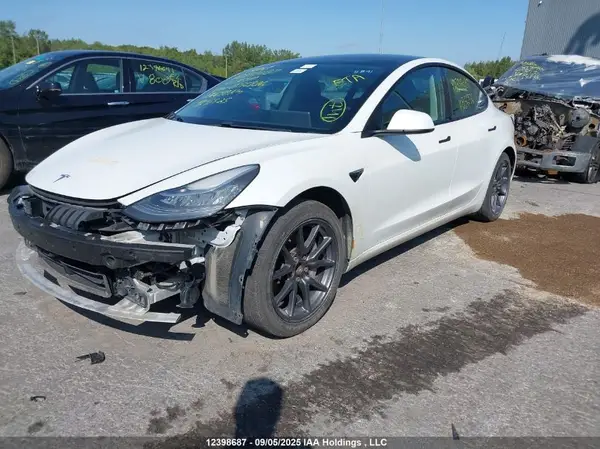 5YJ3E1EAXMF856936 2021 TESLA MODEL 3 - Image 2