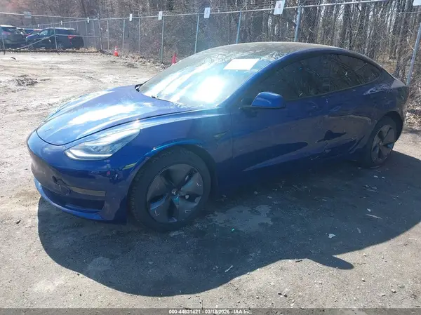 5YJ3E1EAXMF860971 2021 TESLA MODEL 3 - Image 2