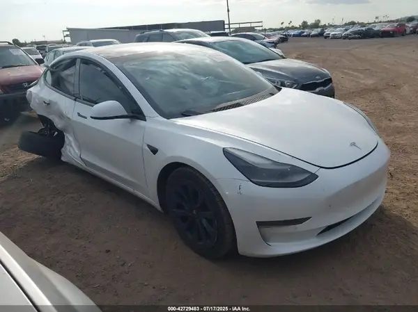 5YJ3E1EAXMF870089 2021 TESLA MODEL 3 - Image 1