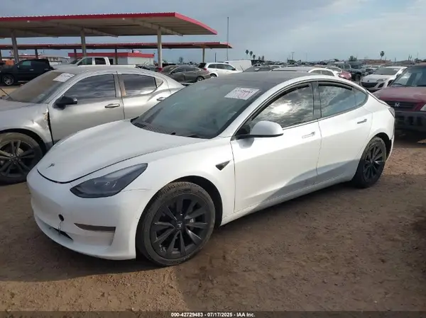 5YJ3E1EAXMF870089 2021 TESLA MODEL 3 - Image 2