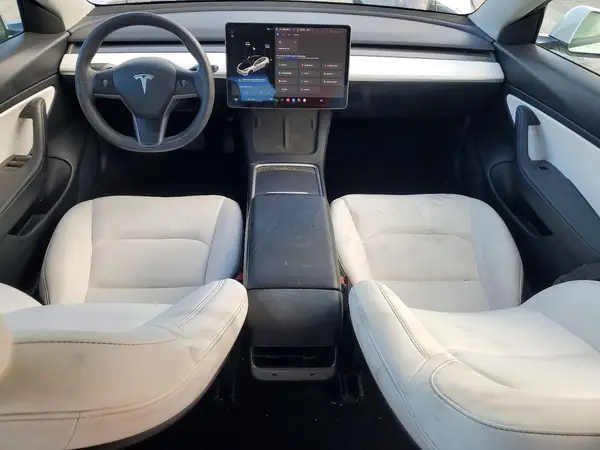 5YJ3E1EAXMF871033 2021 TESLA MODEL 3 - Image 8
