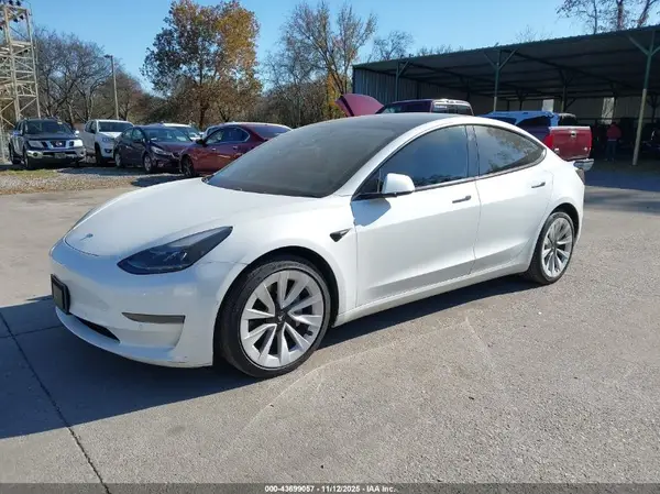 5YJ3E1EAXMF874790 2021 TESLA MODEL 3 - Image 2