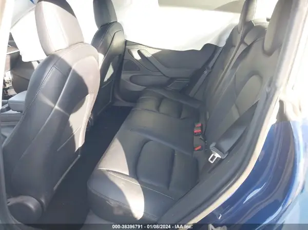 5YJ3E1EAXMF876328 2021 TESLA MODEL 3 - Image 8
