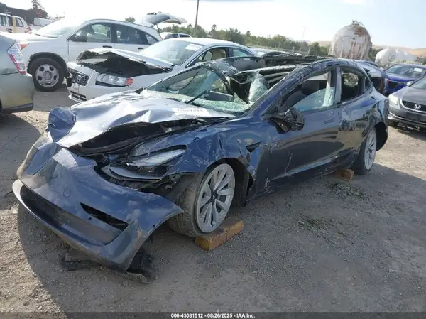 5YJ3E1EAXMF876670 2021 TESLA MODEL 3 - Image 2