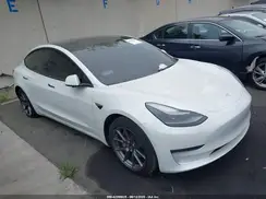5YJ3E1EAXMF876961 2021 TESLA MODEL 3