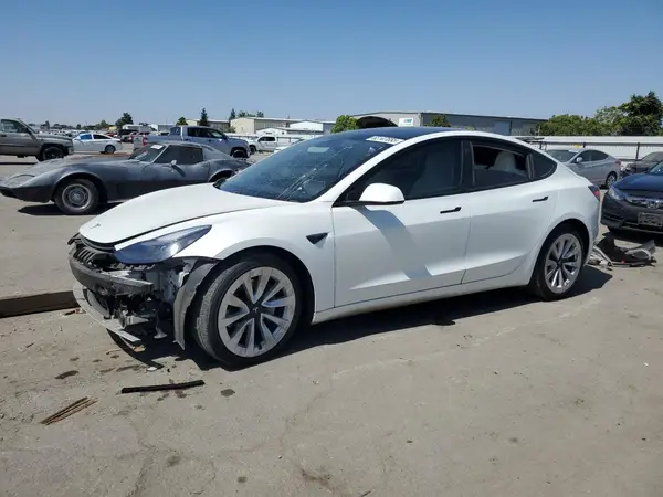 5YJ3E1EAXMF879259 2021 TESLA MODEL 3 - Image 1