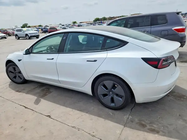 5YJ3E1EAXMF906251 2021 TESLA MODEL 3 - Image 2